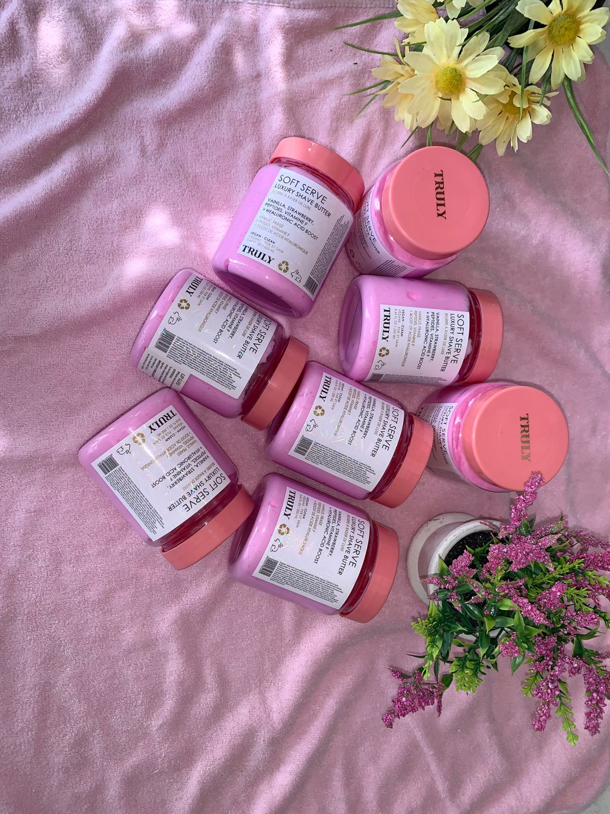 MANTEQUILLA PARA DEPILACION TRULY – SUAVIDAD RICA CON VAINILLA Y FRESA