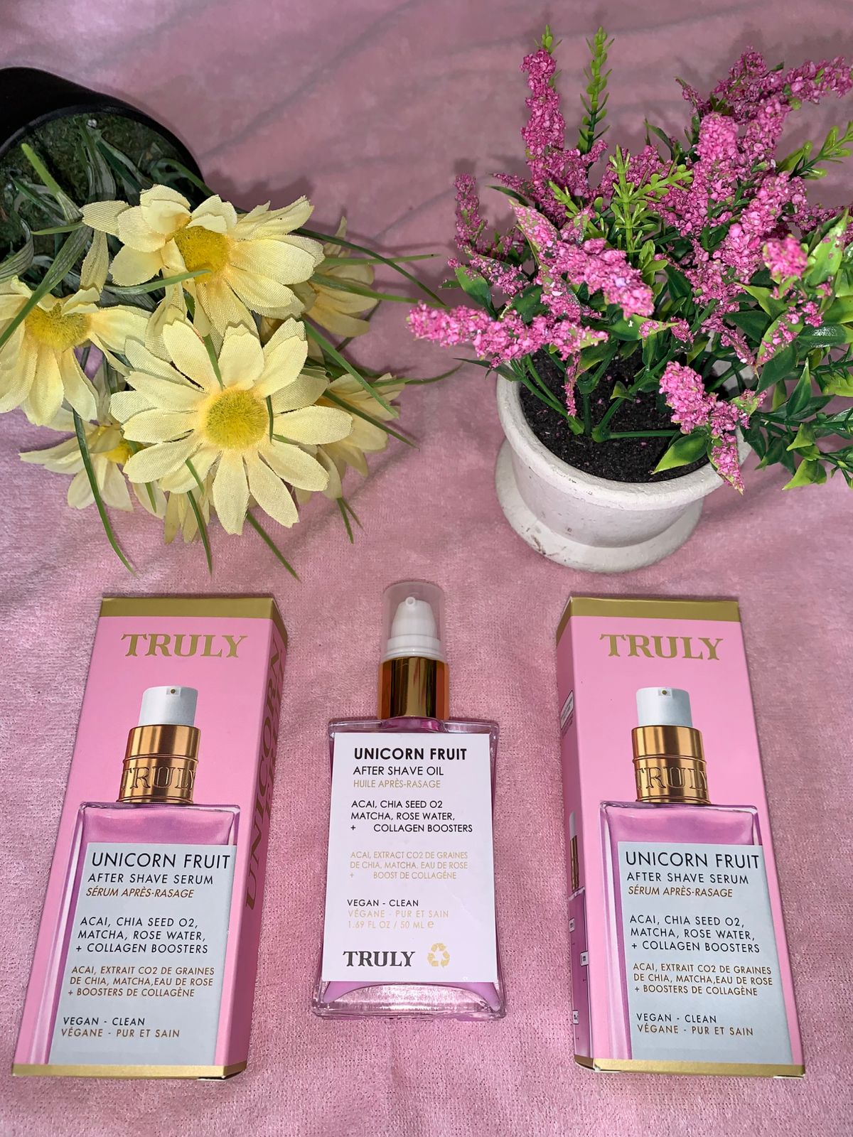 CREMA ACLARADORA UNICORN FRUIT TRULY POST-DEPILADO CON ACAI, MATCHA Y AGUA DE ROSAS