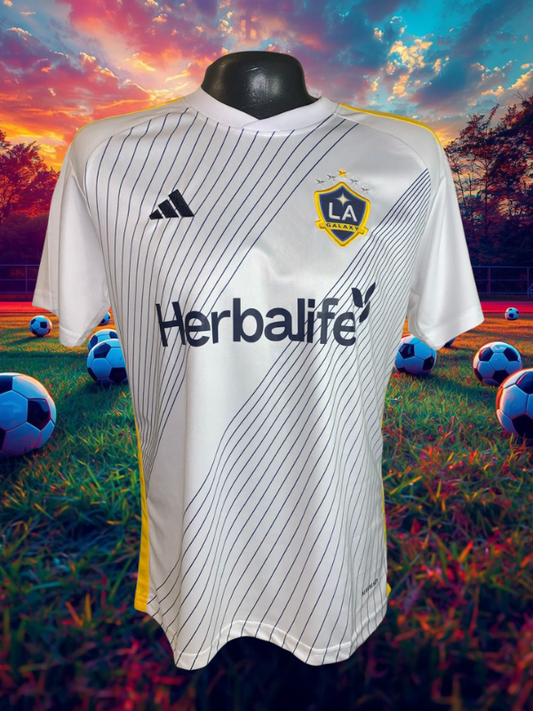 UNIFORME LA GALAXY WHITE WAVE – ELEGANCIA CALIFORNIANA