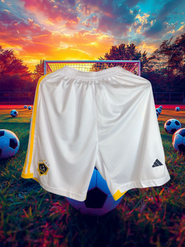 UNIFORME LA GALAXY WHITE WAVE – ELEGANCIA CALIFORNIANA