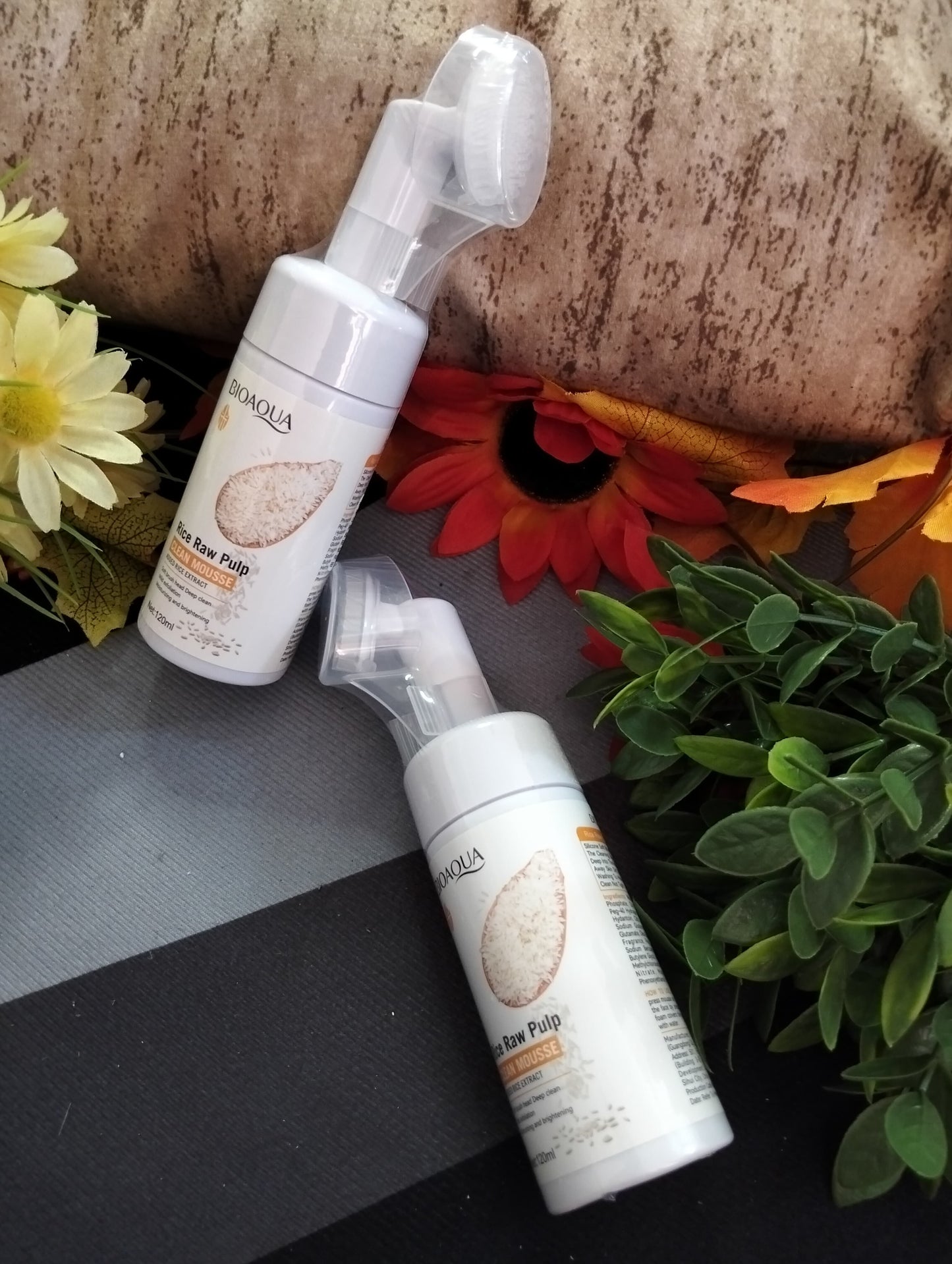 RICE RAW PULP BIOAQUA – ESPUMA LIMPIADORA FACIAL CON CEPILLO INTEGRADO