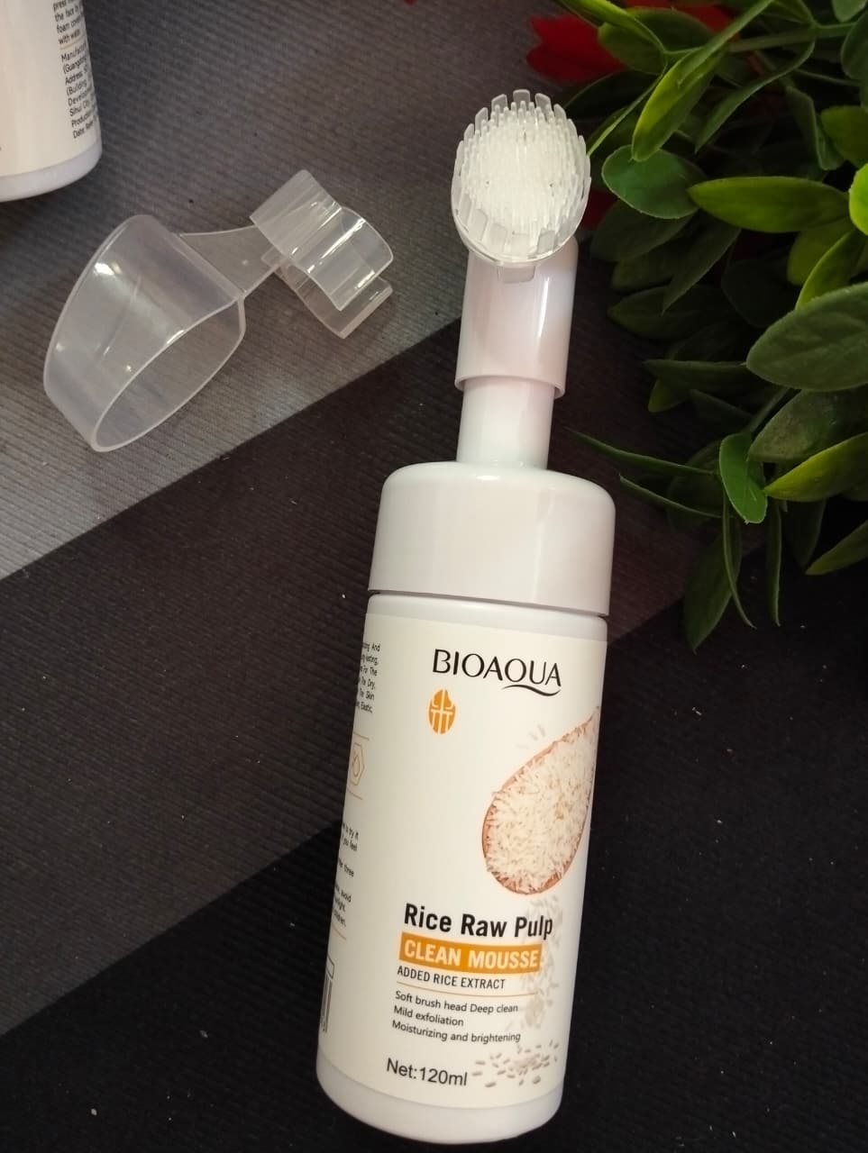 RICE RAW PULP BIOAQUA – ESPUMA LIMPIADORA FACIAL CON CEPILLO INTEGRADO