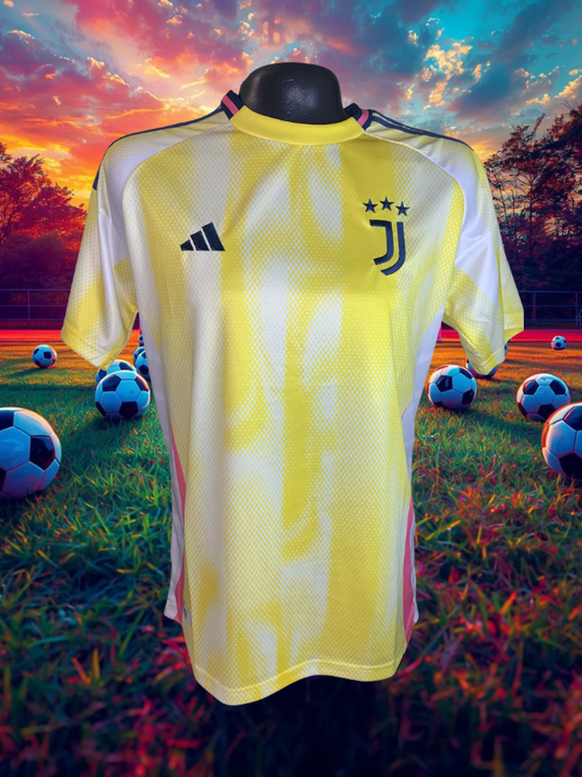 UNIFORME JUVENTUS GOLDEN MESH – ESTILO ITALIANO, RENDIMIENTO MUNDIAL