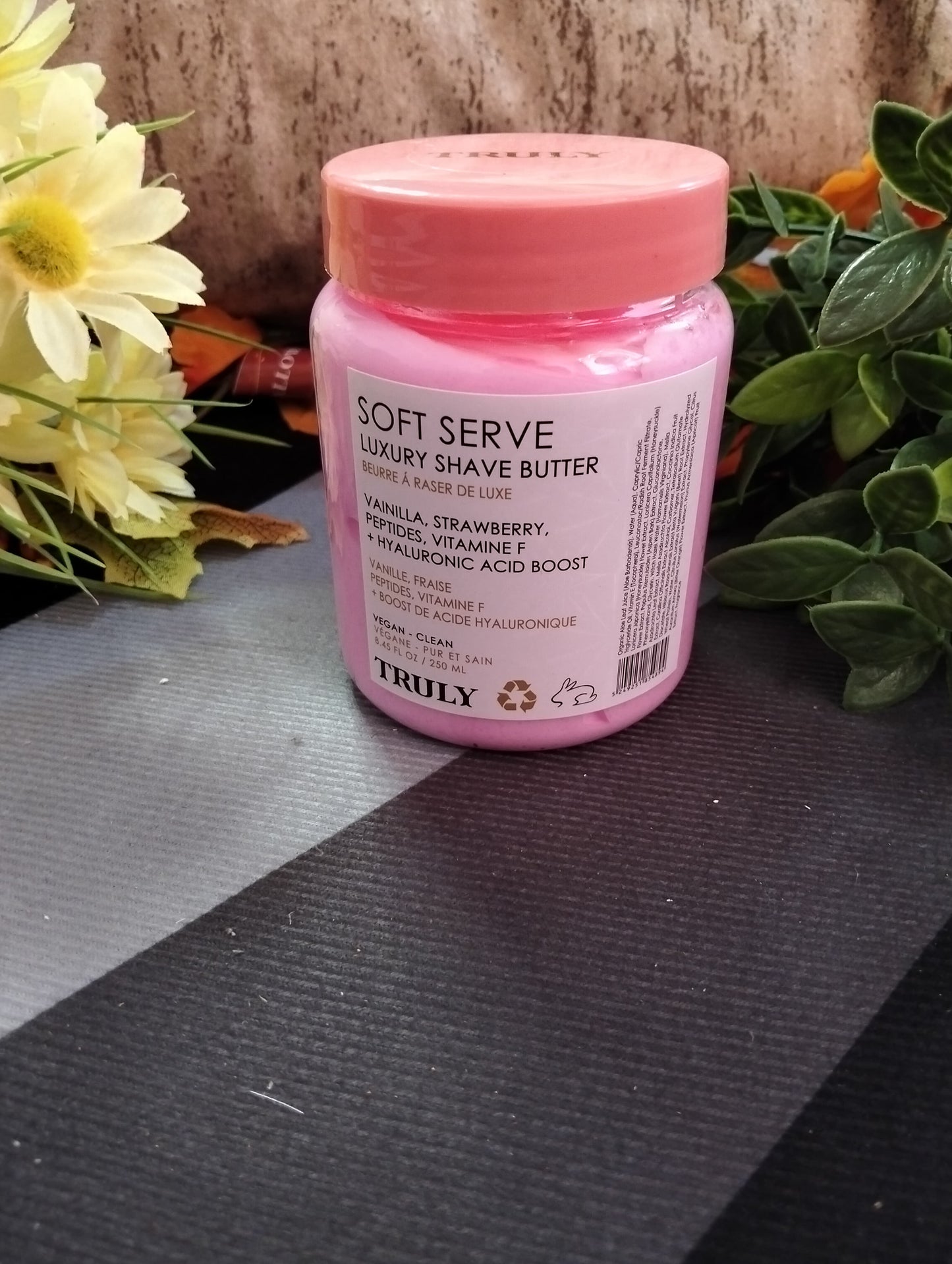 MANTEQUILLA PARA DEPILACION TRULY – SUAVIDAD RICA CON VAINILLA Y FRESA