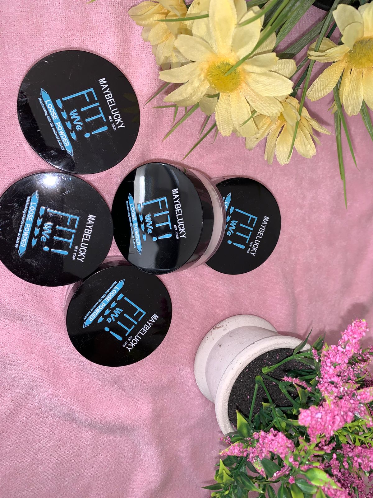 ✨ POLVO TRASLÚCIDO MAYBELUCKY “FIT ME” – LOOSE POWDER