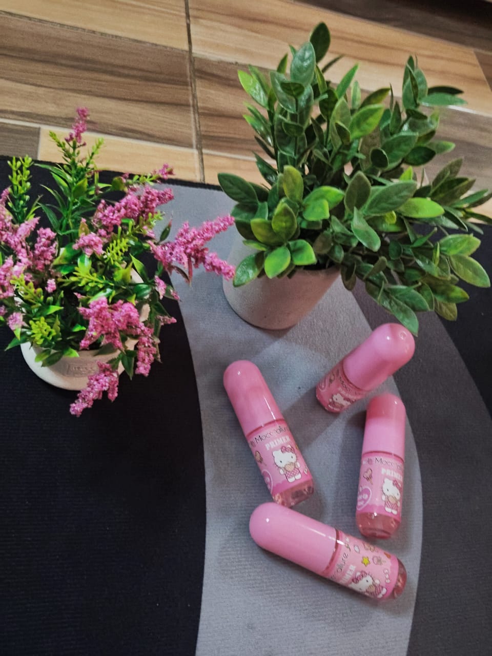 PRIMER FACIAL HELLO KITTY & KUROMI – MOCALLURE